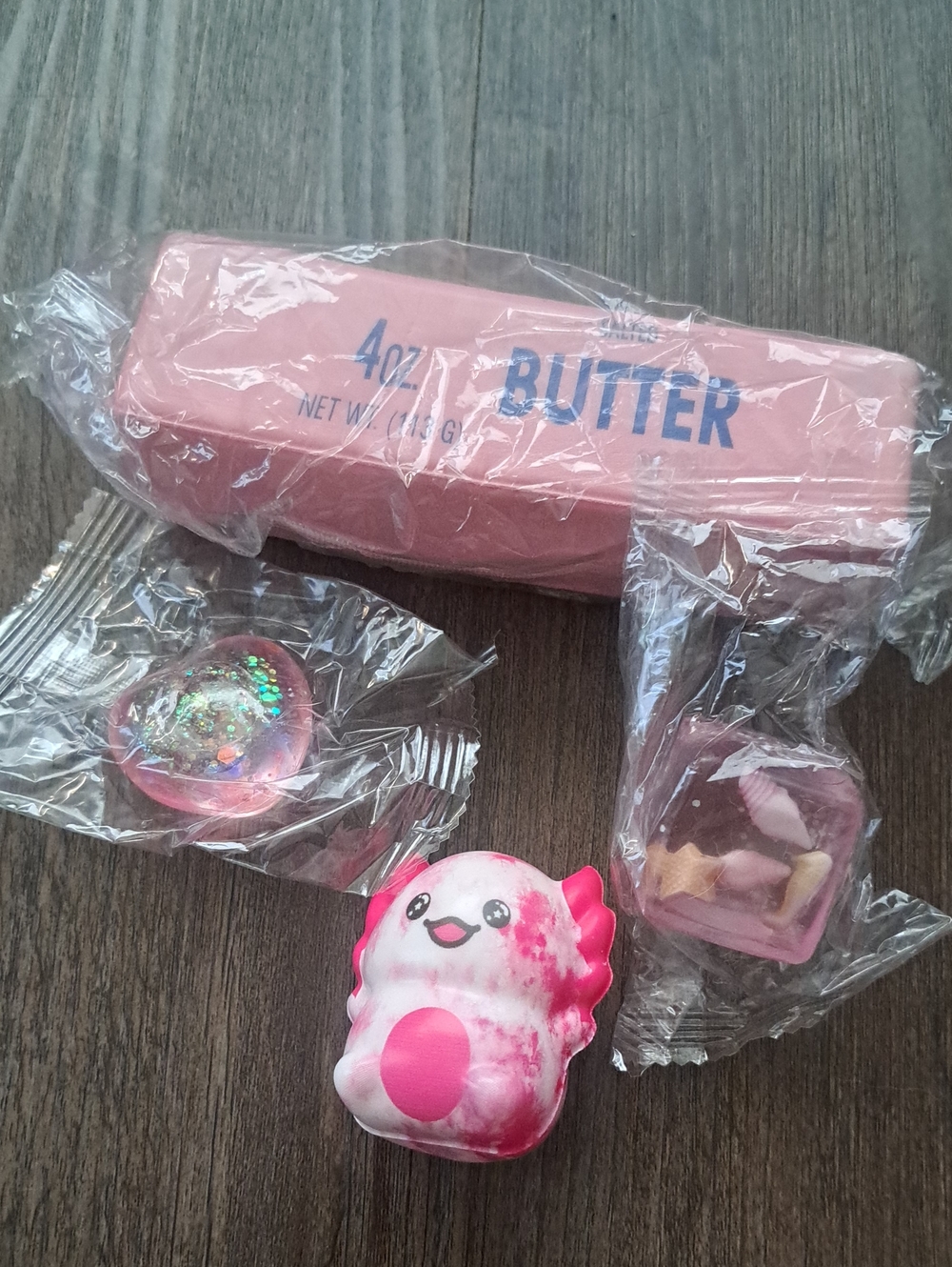 Pink Cute Character Squishy Butter Fidfet Set - New